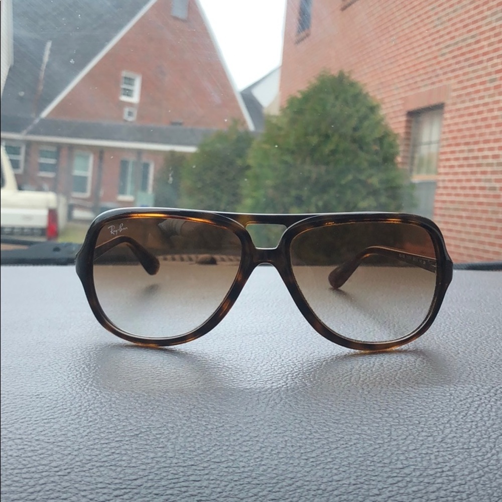 Never worn Ray Bans